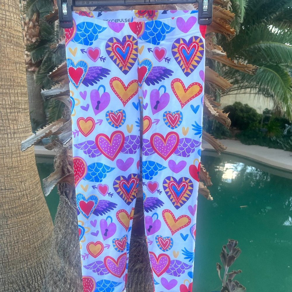 Fierce Pulse Heart Leggings